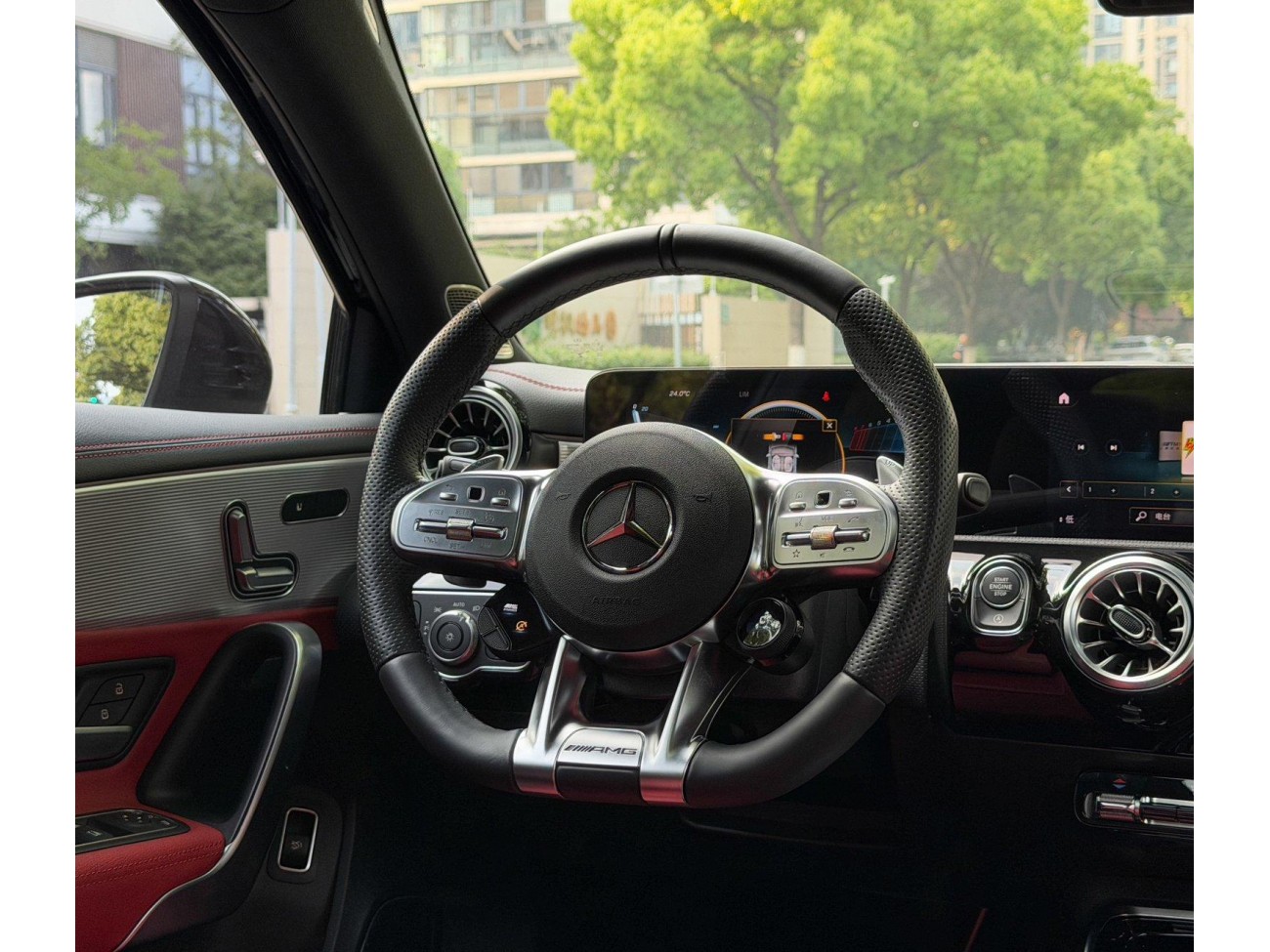 Mercedes-Benz A 35 L 2022