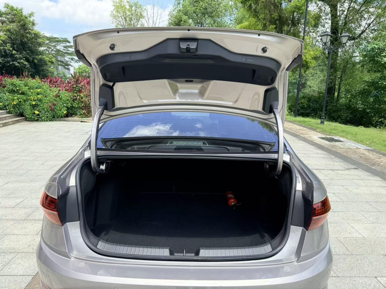 Volkswagen Sagitar 2020