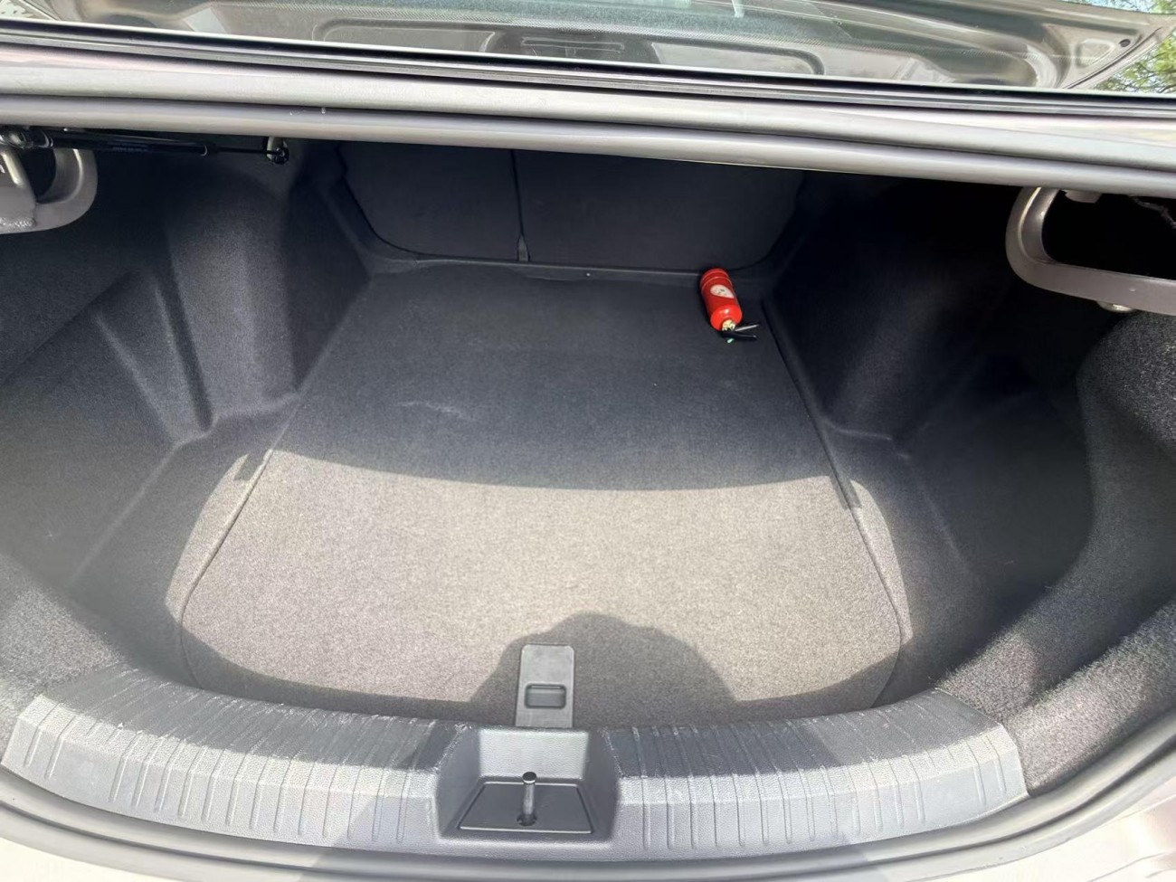 Volkswagen Sagitar 2020