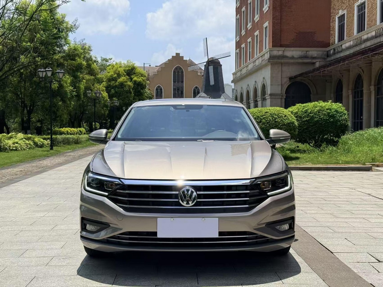 Volkswagen Sagitar 2020