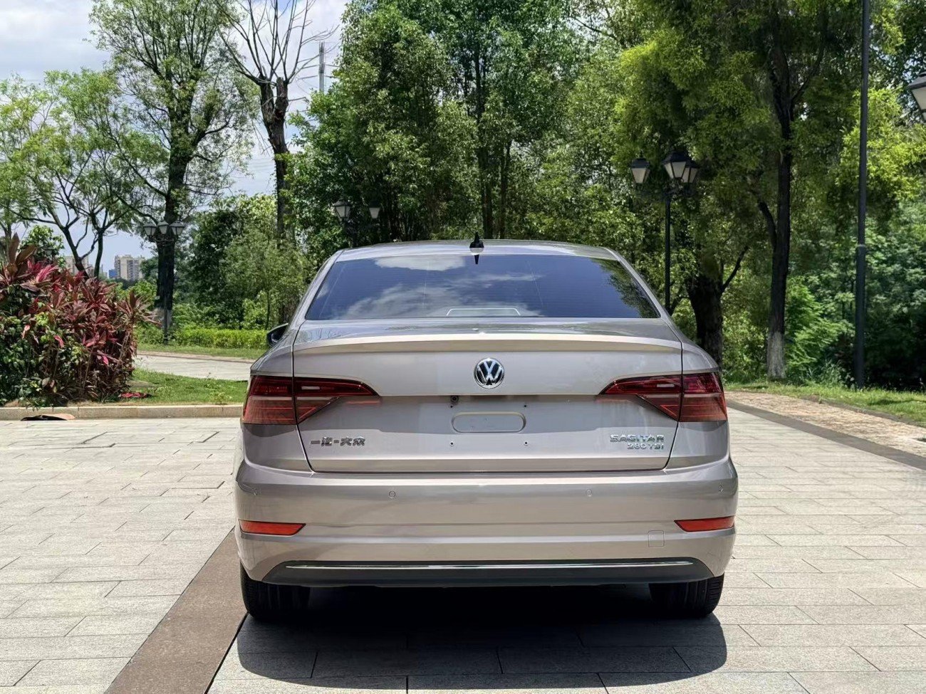 Volkswagen Sagitar 2020