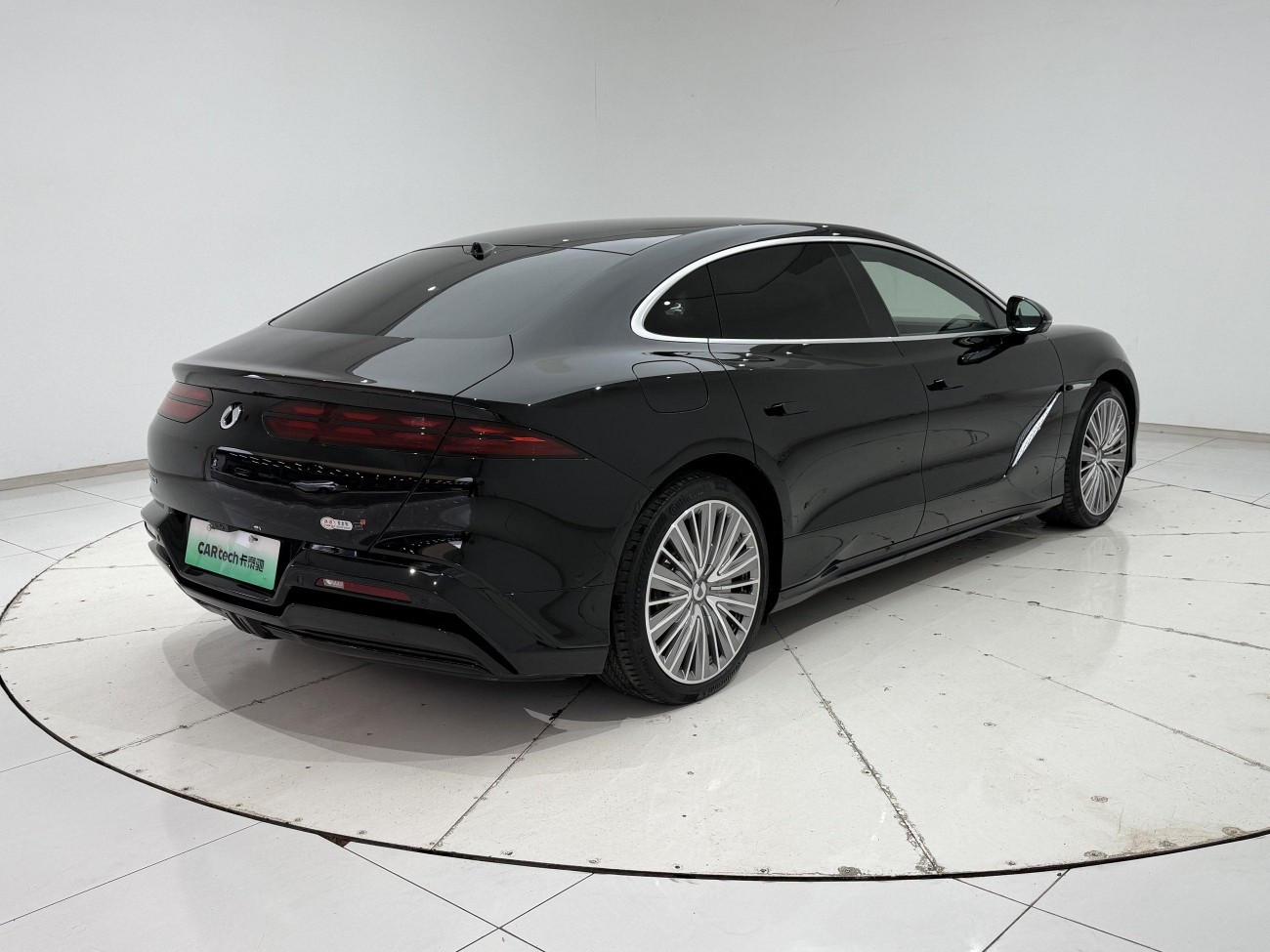 Denza Z9 2025