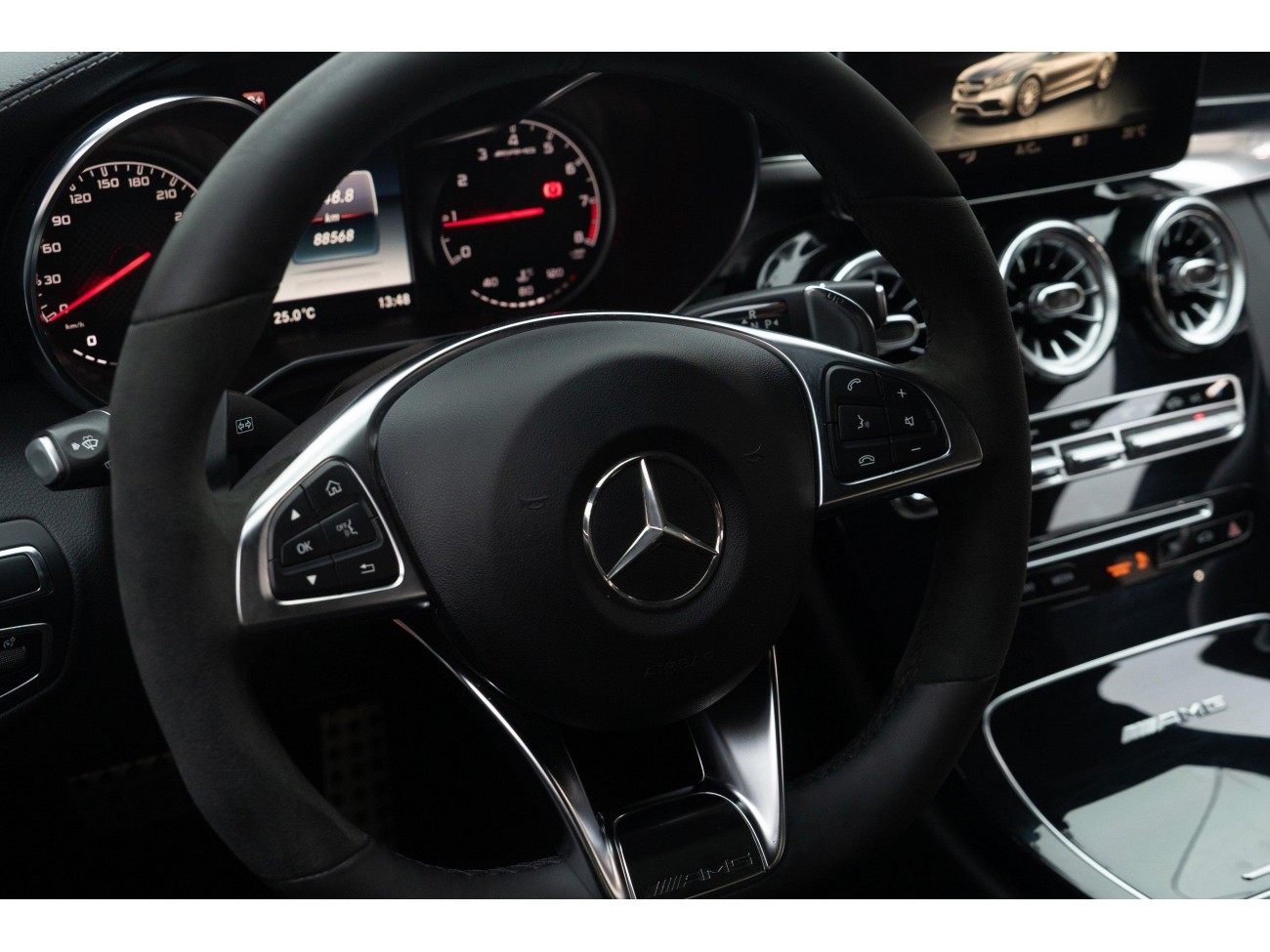 Mercedes-Benz C63 2019