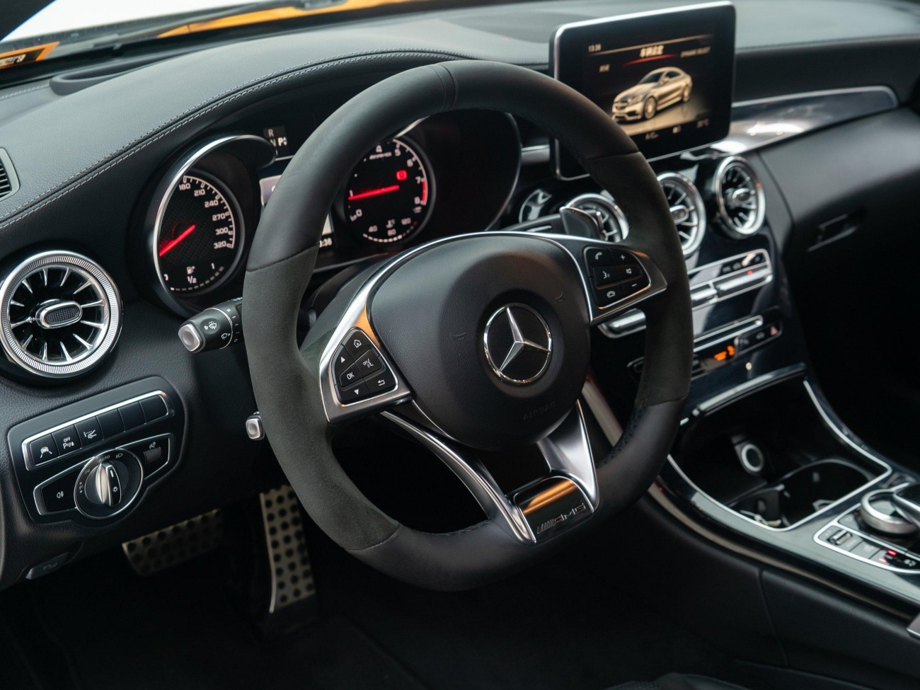 Mercedes-Benz C63 2019