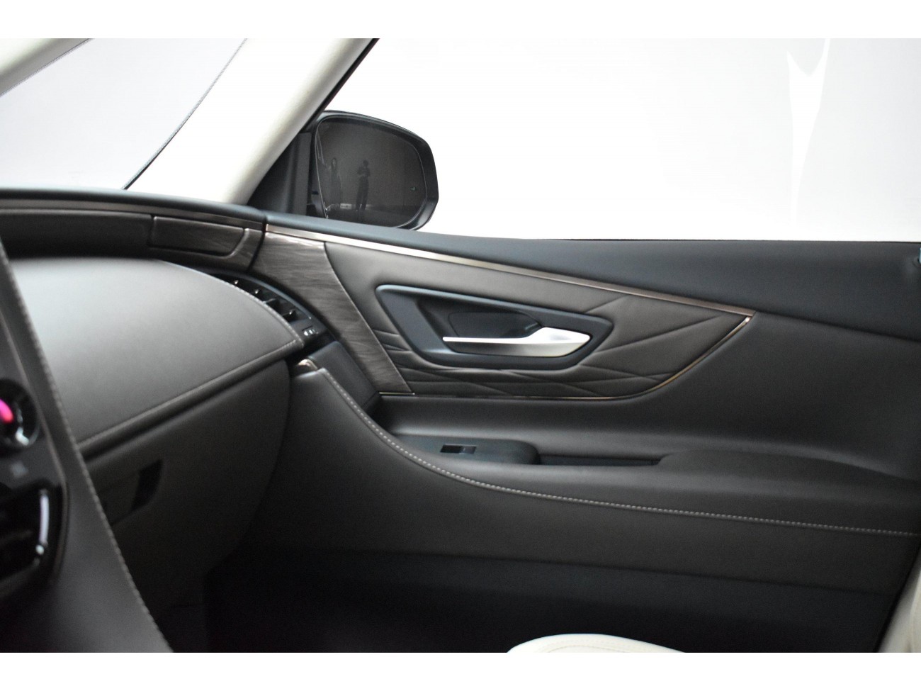 Toyota Vellfire 2024