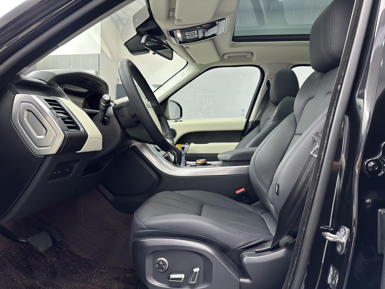 Land Rover Range Rover Sport 2012