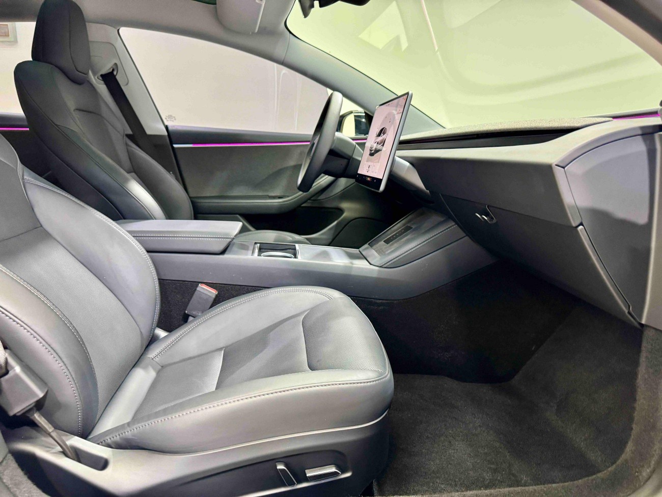 Tesla Model 3 2024
