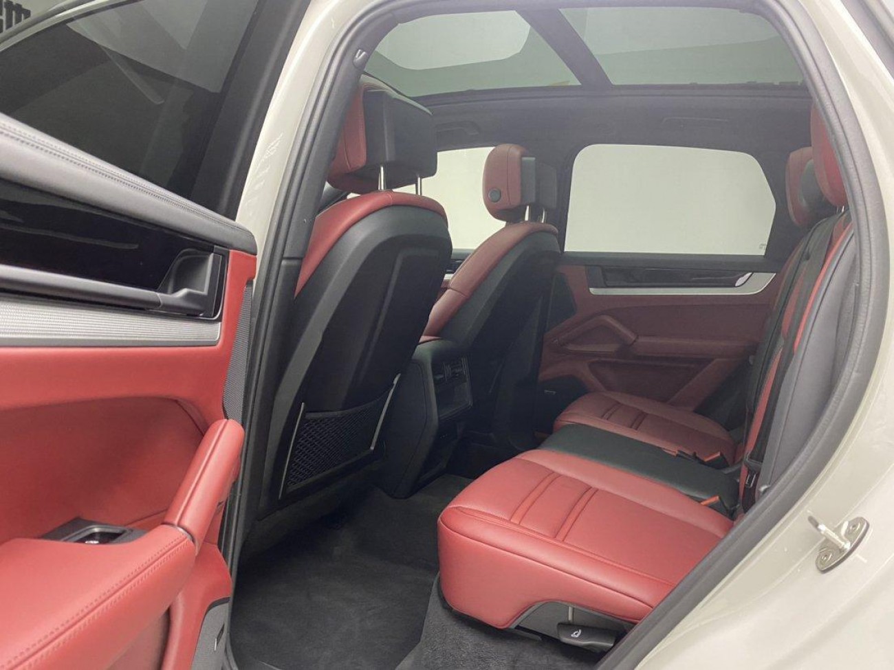 Porsche Cayenne 2025