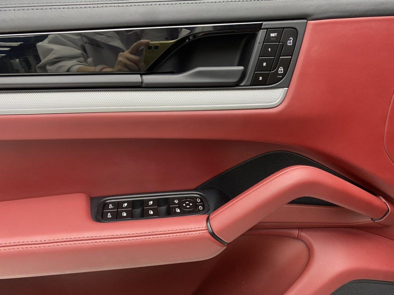 Porsche Cayenne 2025