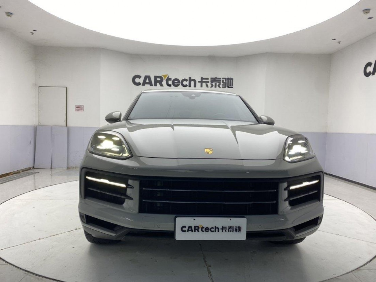 Porsche Cayenne 2025