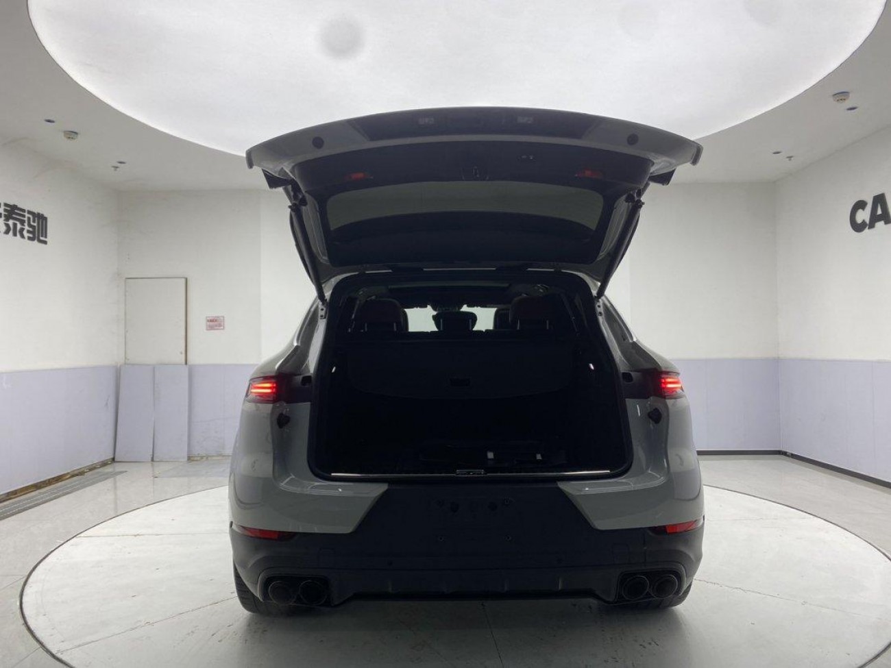 Porsche Cayenne 2025