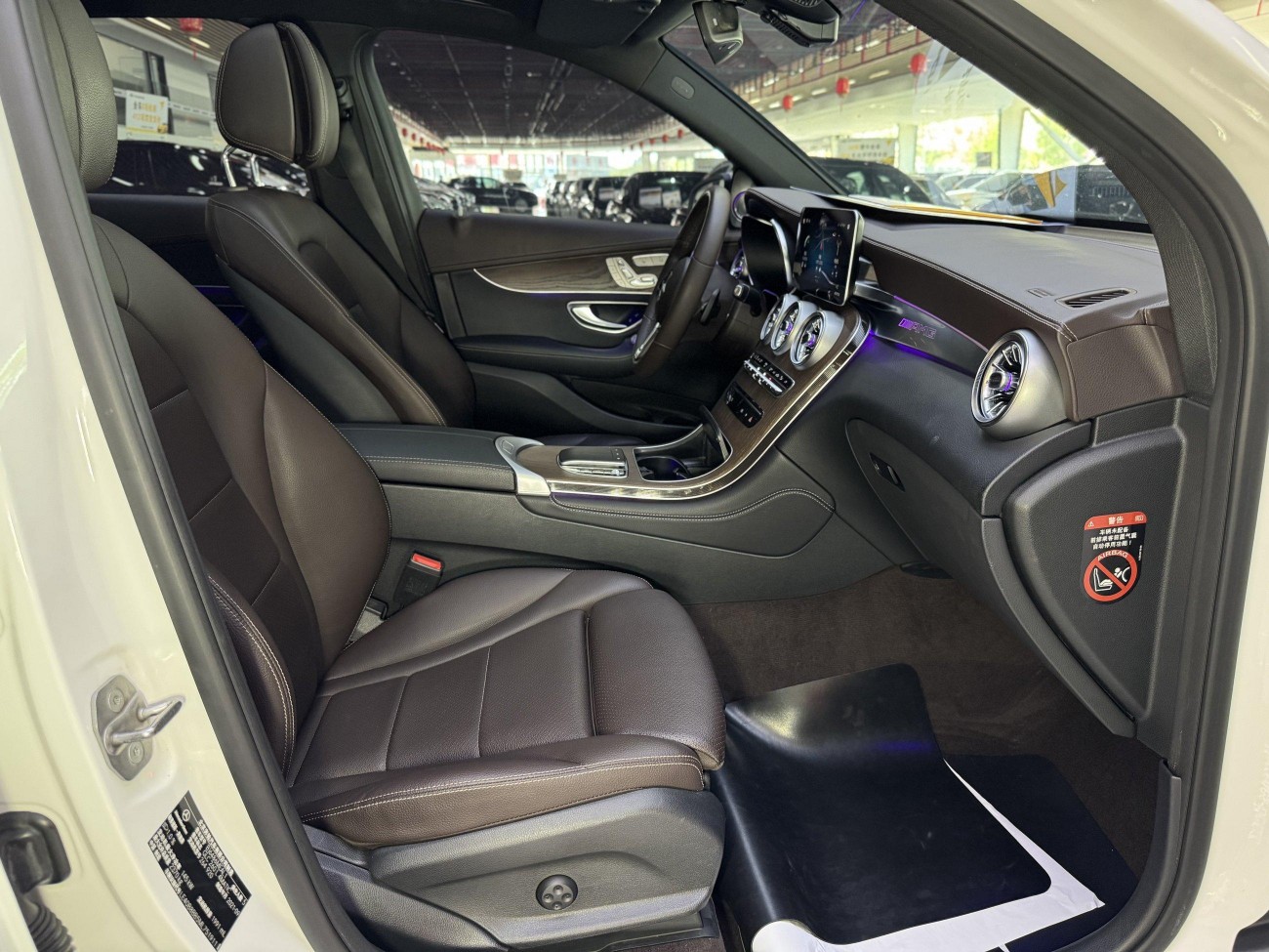 Mercedes-Benz GLC 260 L 2021