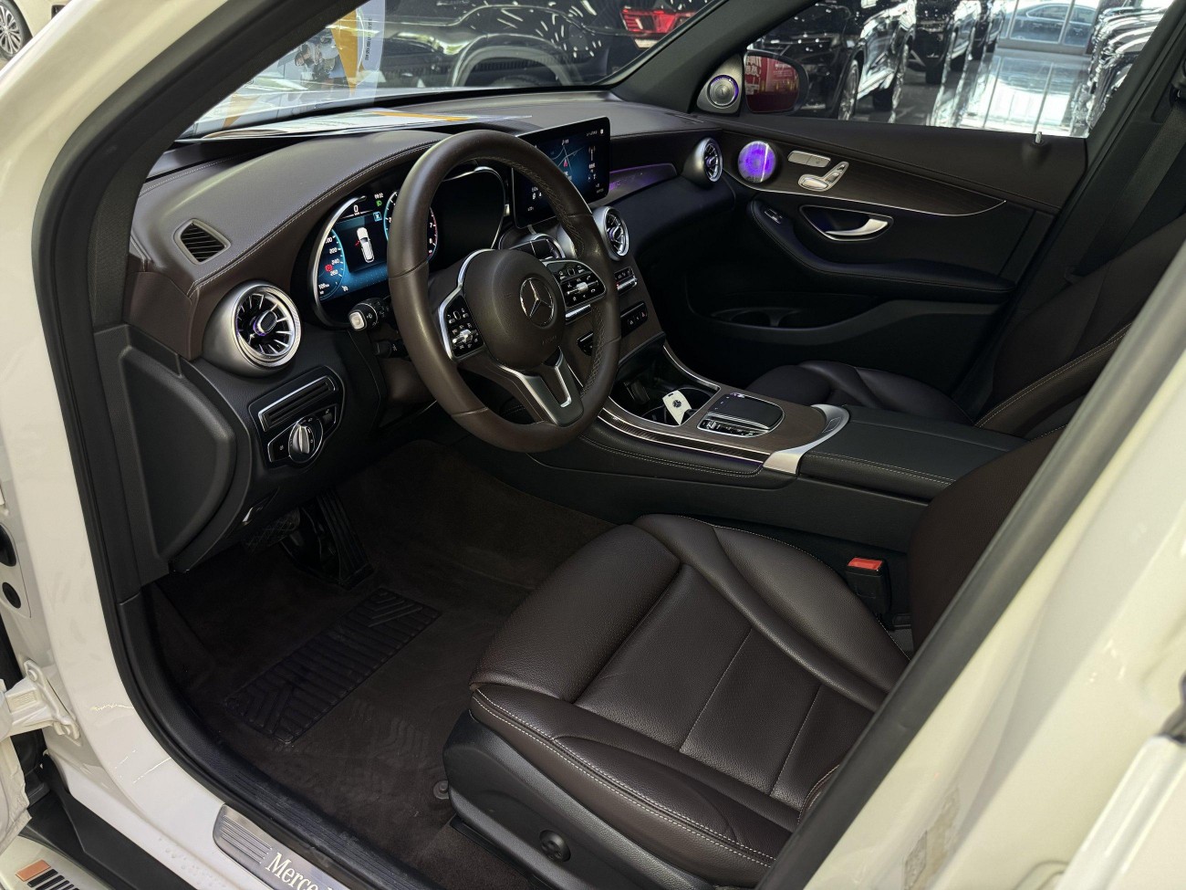 Mercedes-Benz GLC 260 L 2021