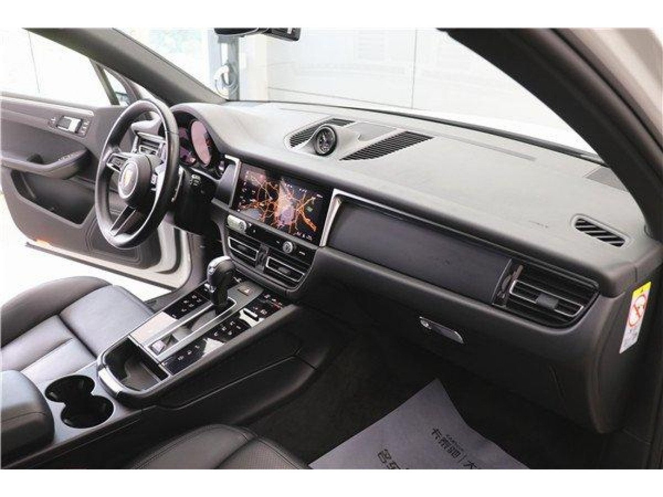 Porsche Macan 2022