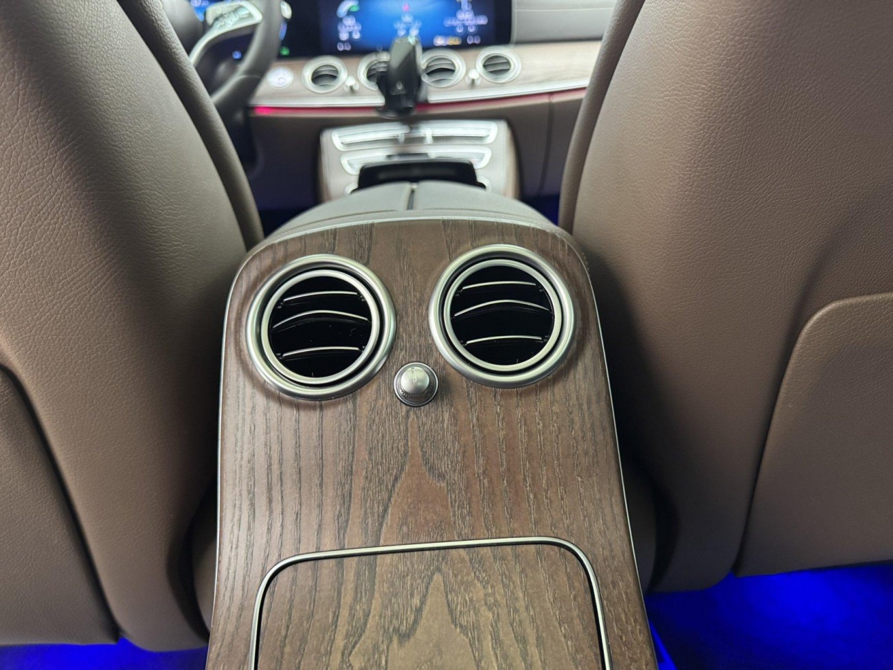Mercedes-Benz E 260 L 2021