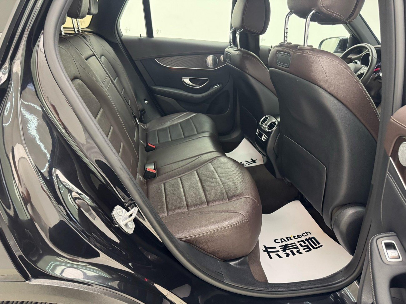 Mercedes-Benz GLC300 4MATIC 2017
