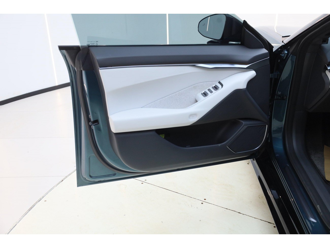 Xpeng P7 2025