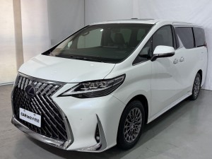 Lexus LM 300h 2020