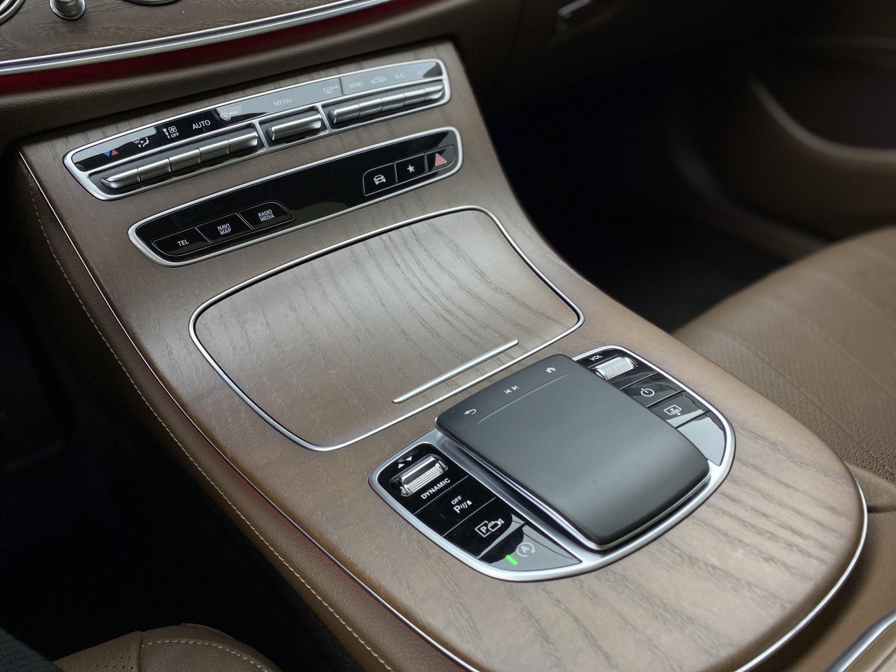 Mercedes-Benz E 300 L 2023