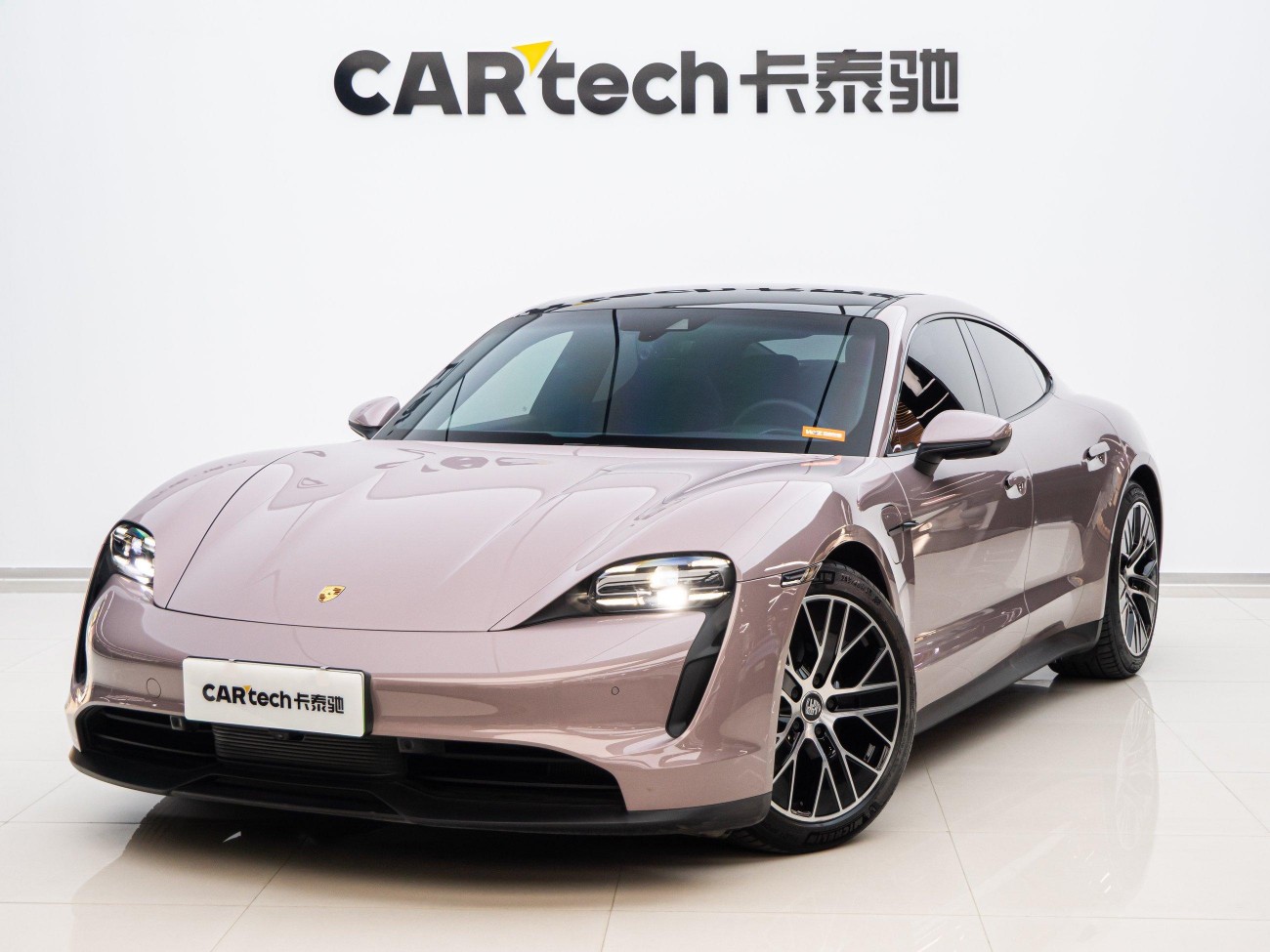 Porsche Taycan 2021