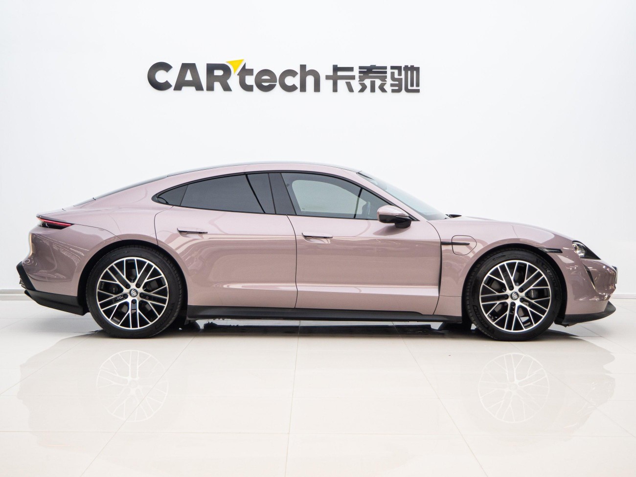 Porsche Taycan 2021
