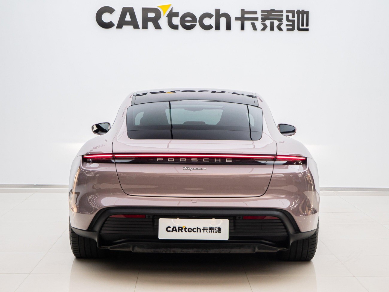Porsche Taycan 2021