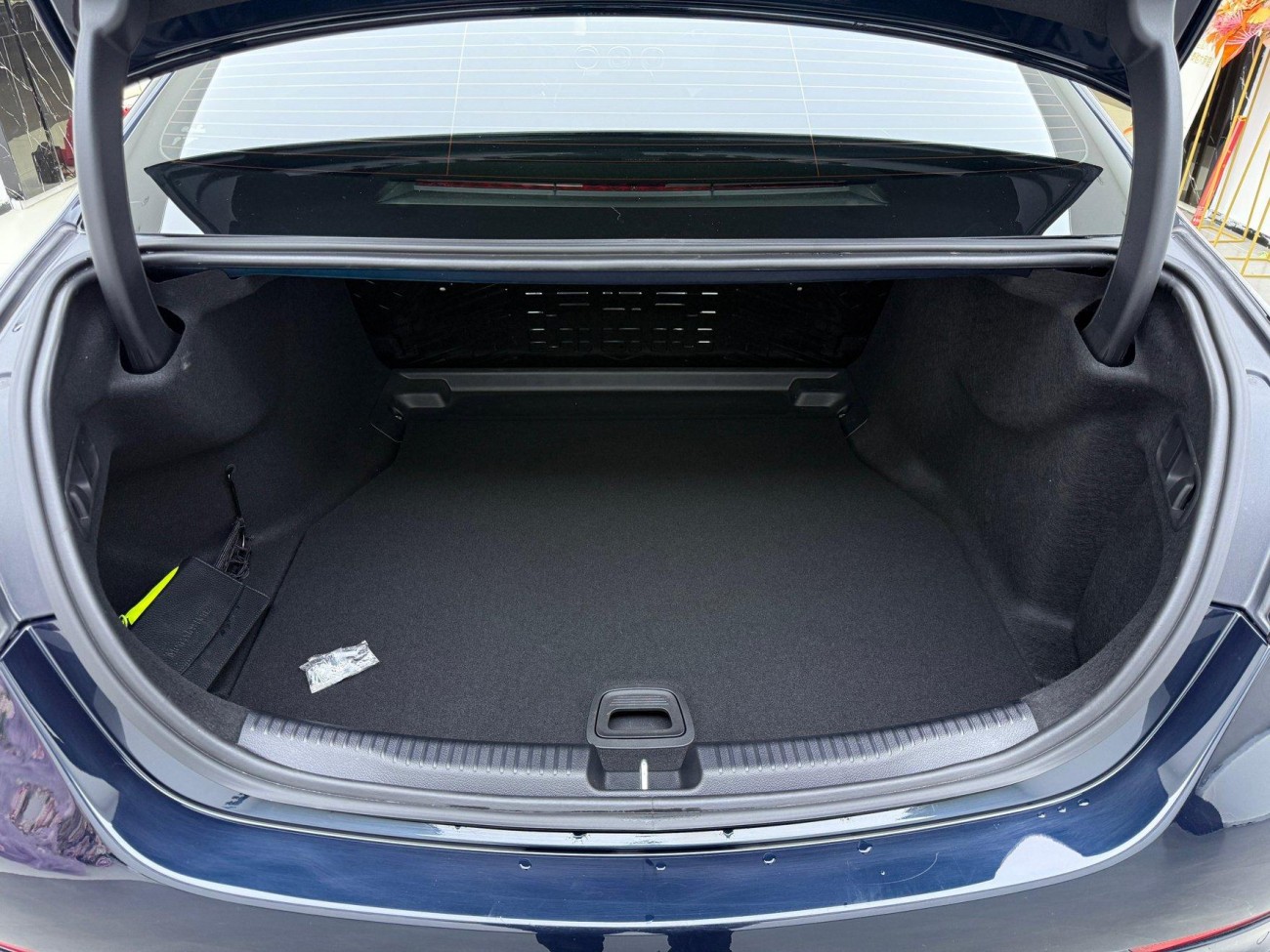 Mercedes-Benz C 260 L 2025