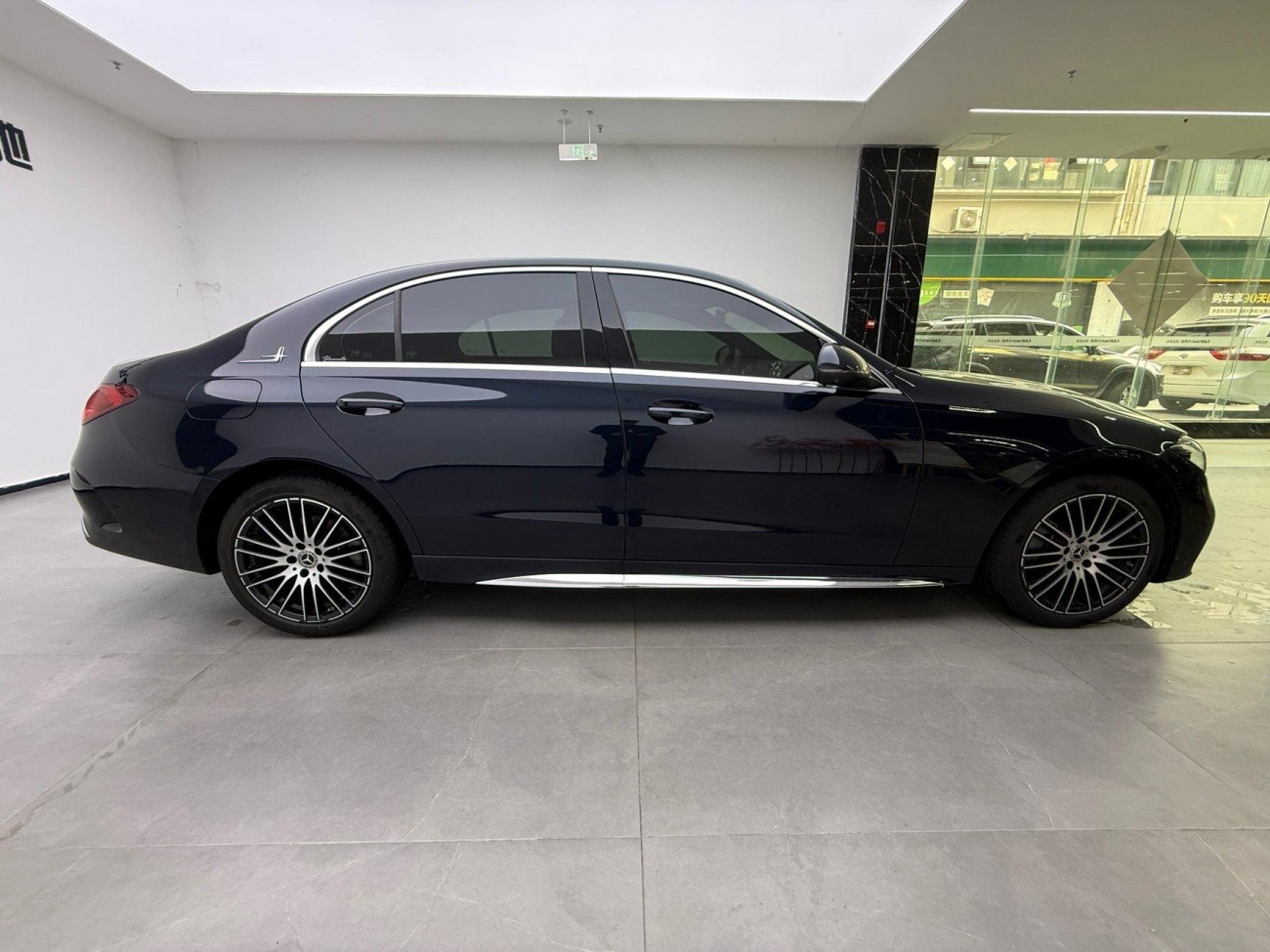 Mercedes-Benz C 260 L 2025