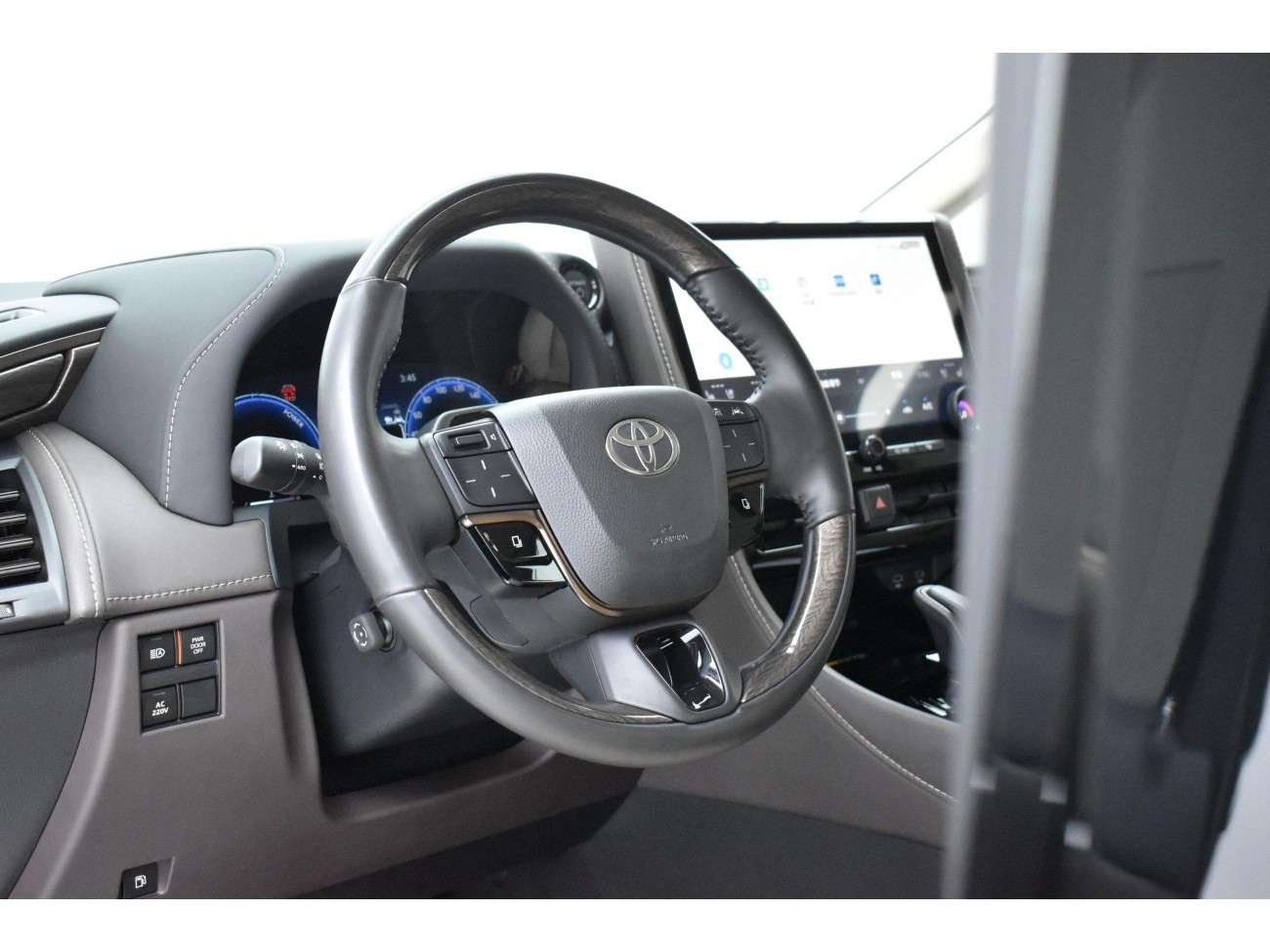 Toyota Alphard 2024