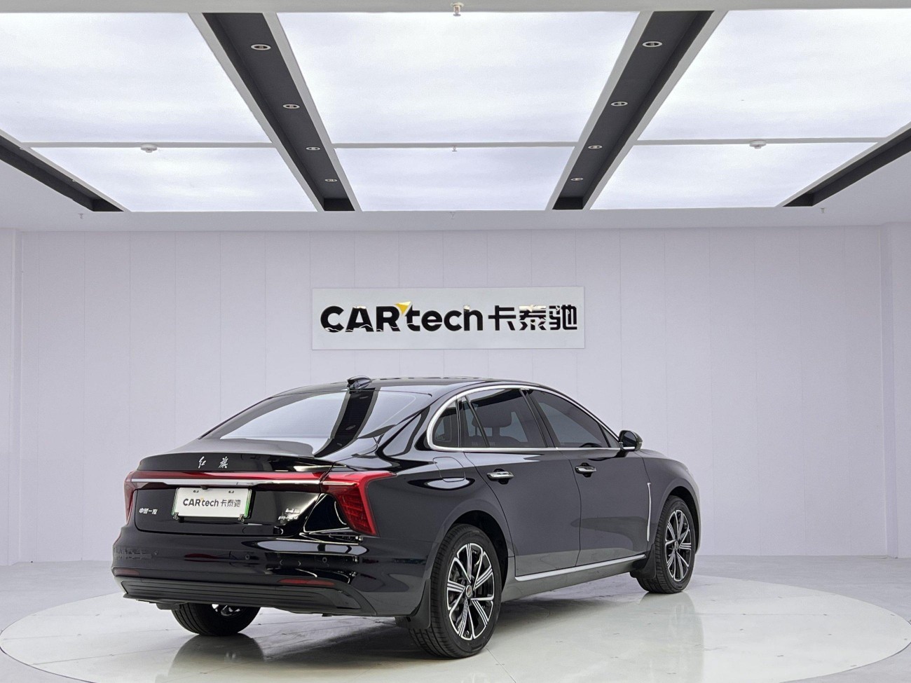 Hongqi H5 2025