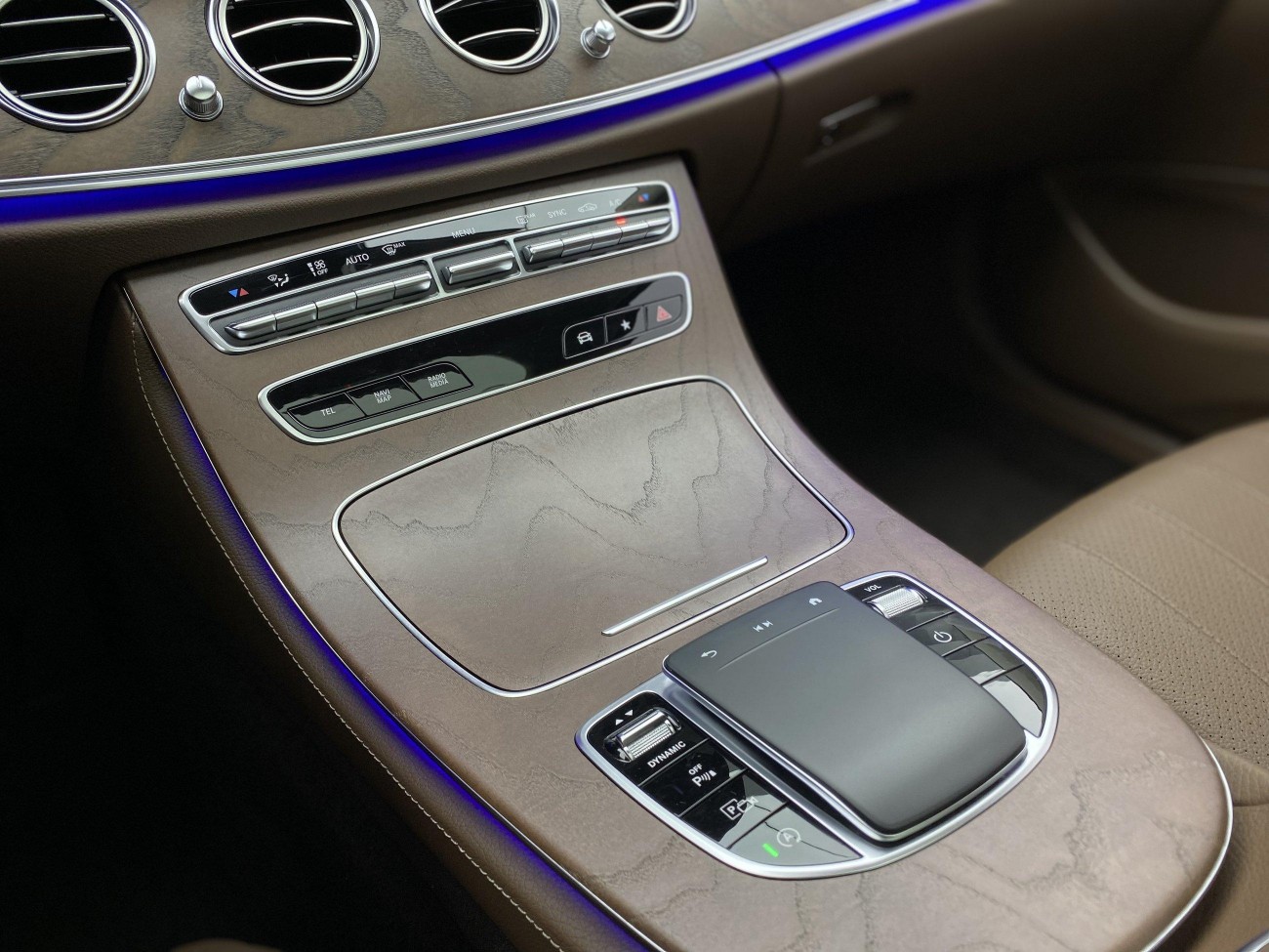 Mercedes-Benz E 300 L 2023
