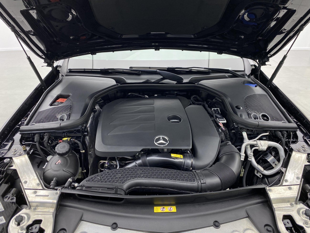 Mercedes-Benz E 300 L 2023