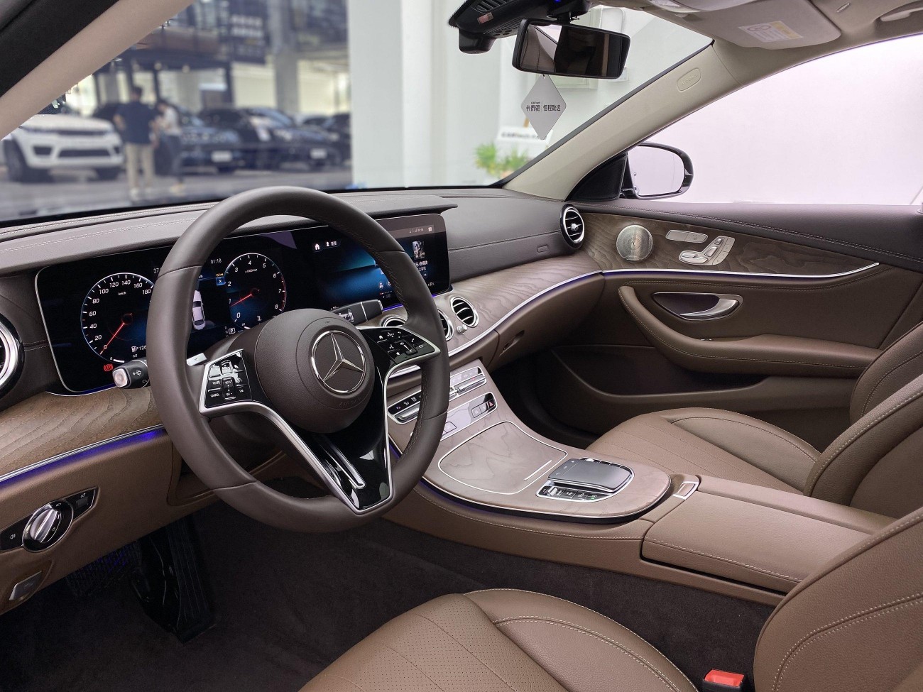 Mercedes-Benz E 300 L 2023
