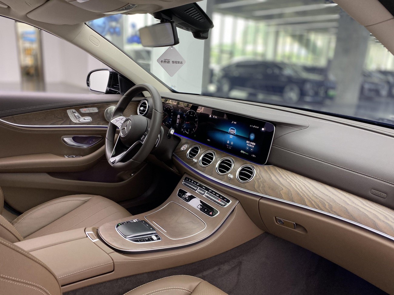 Mercedes-Benz E 300 L 2023