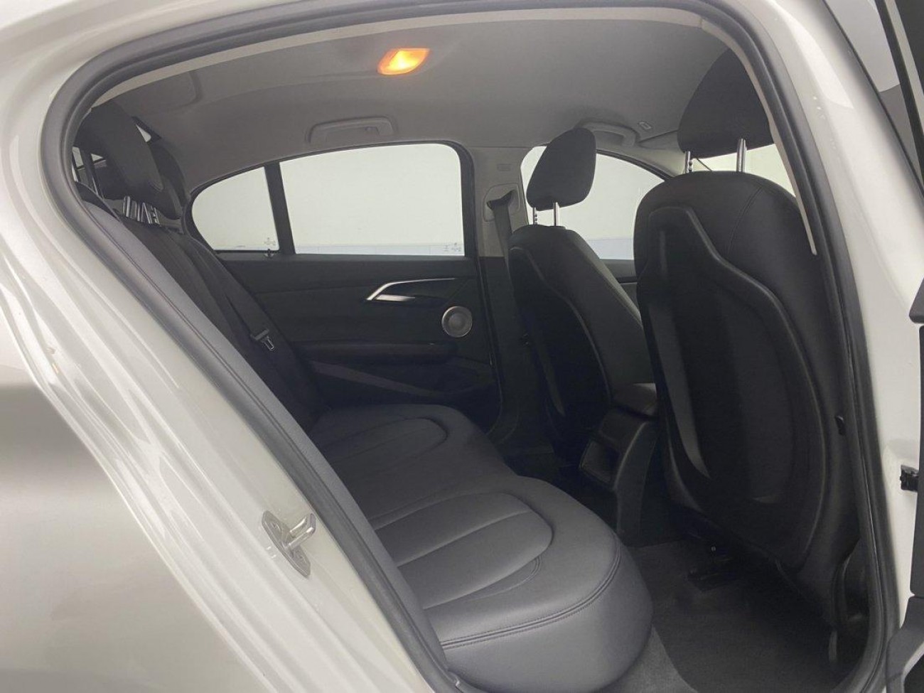 BMW 120i 2021