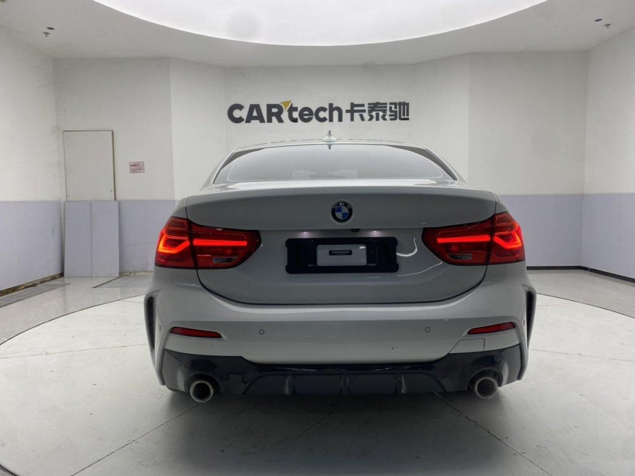 BMW 120i 2021