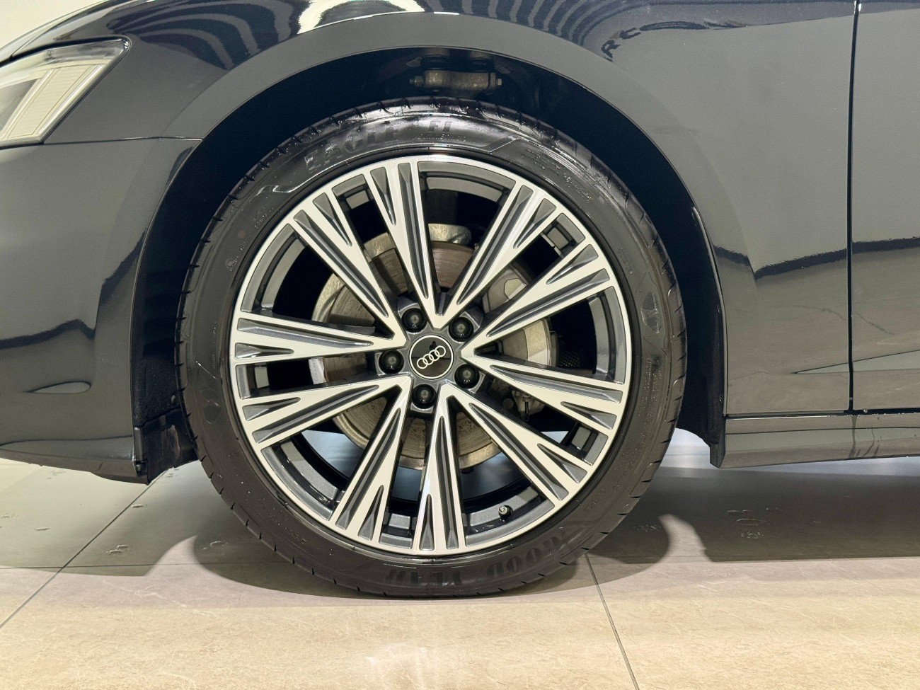 Audi A6L 40 TFSI 2025