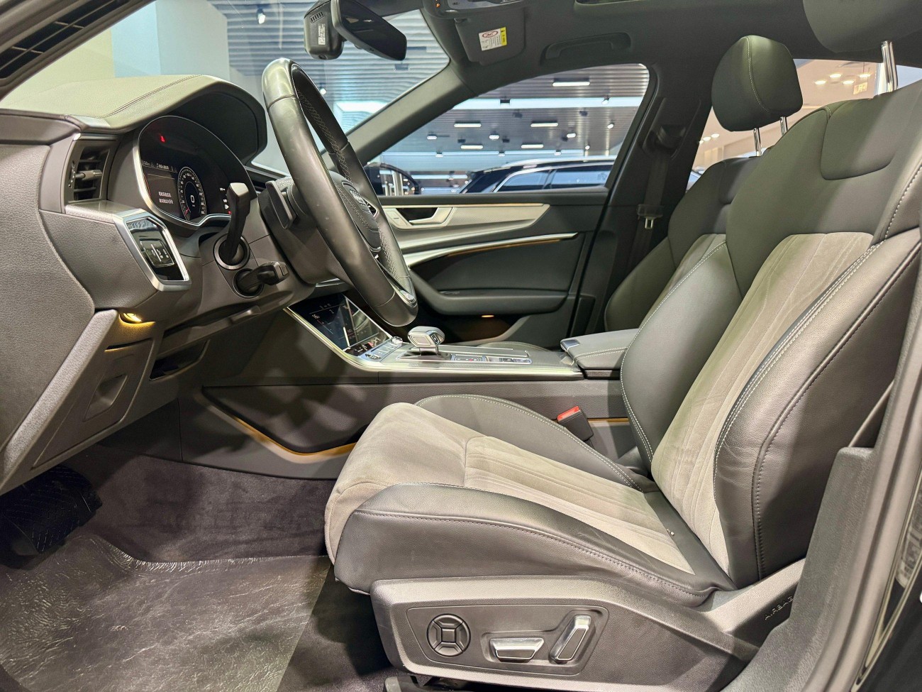 Audi A6L 40 TFSI 2025