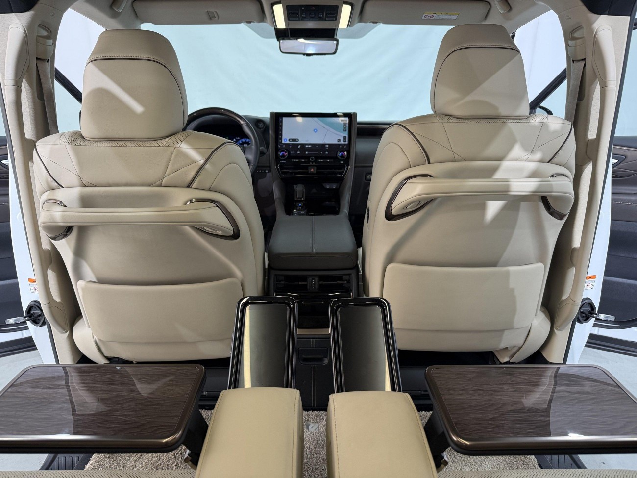 Toyota Alphard 2024