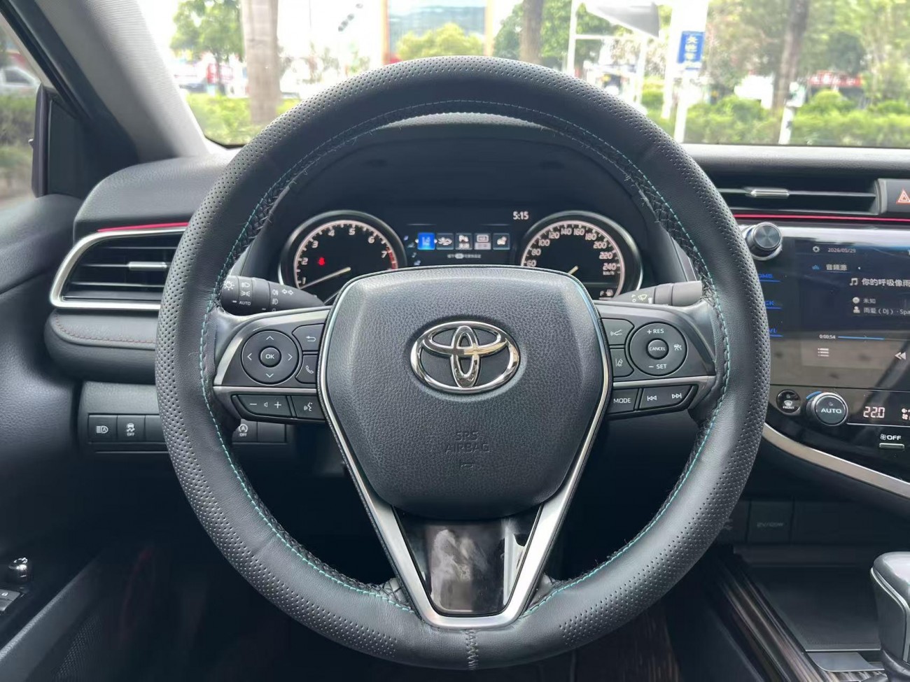 Toyota Camry 2019