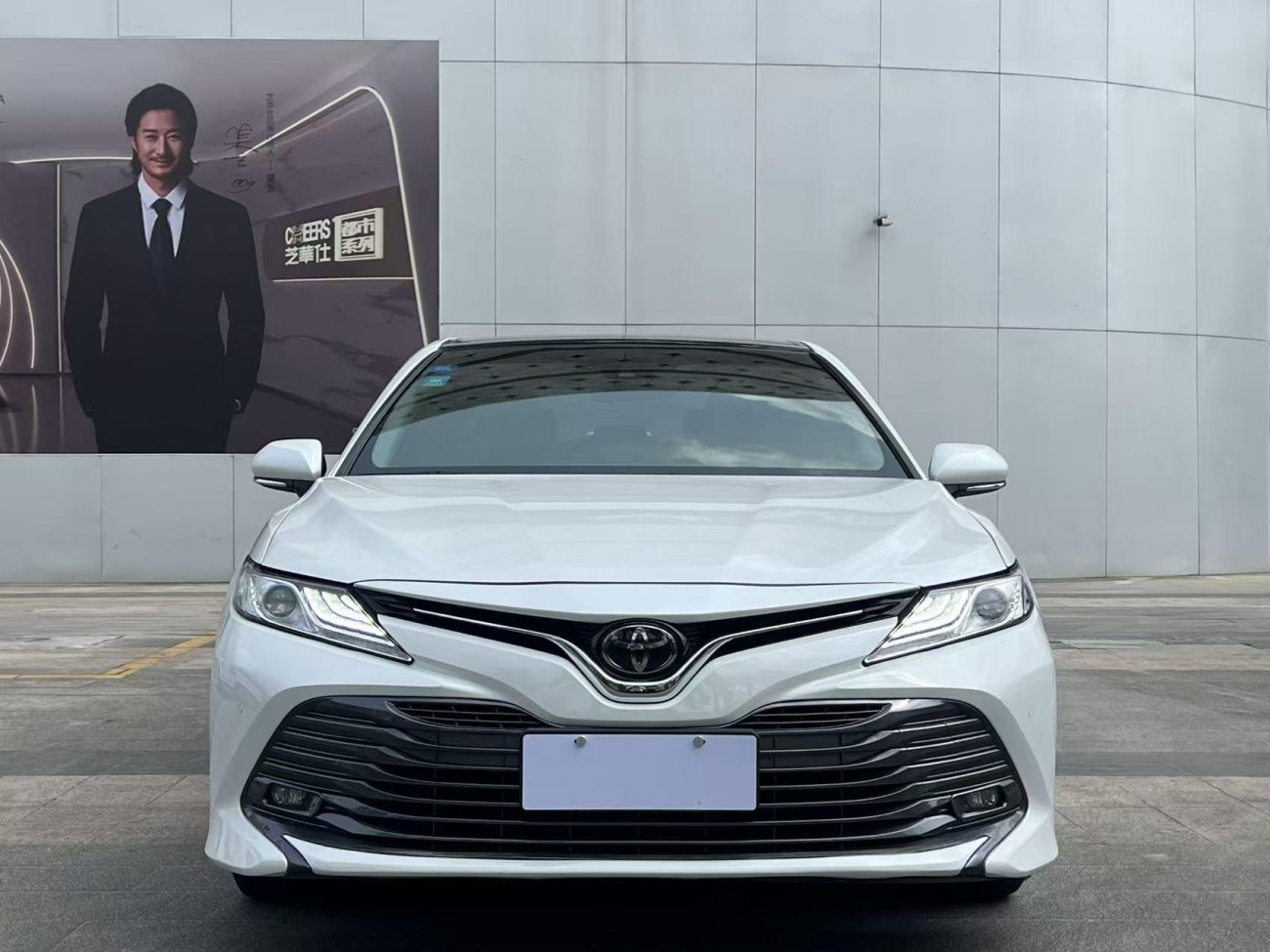 Toyota Camry 2019