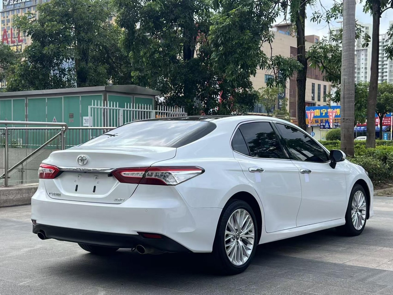 Toyota Camry 2019