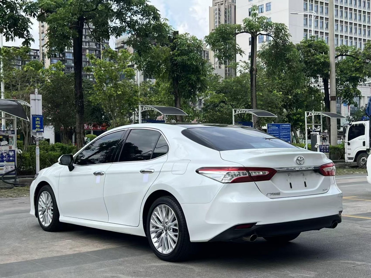 Toyota Camry 2019