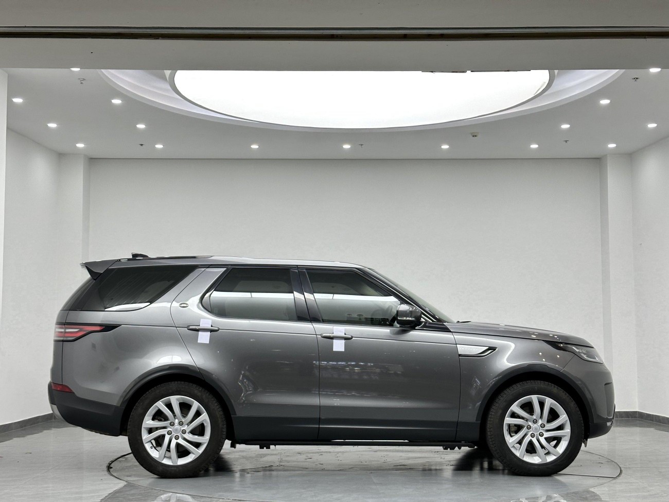 Land Rover Discovery 2018