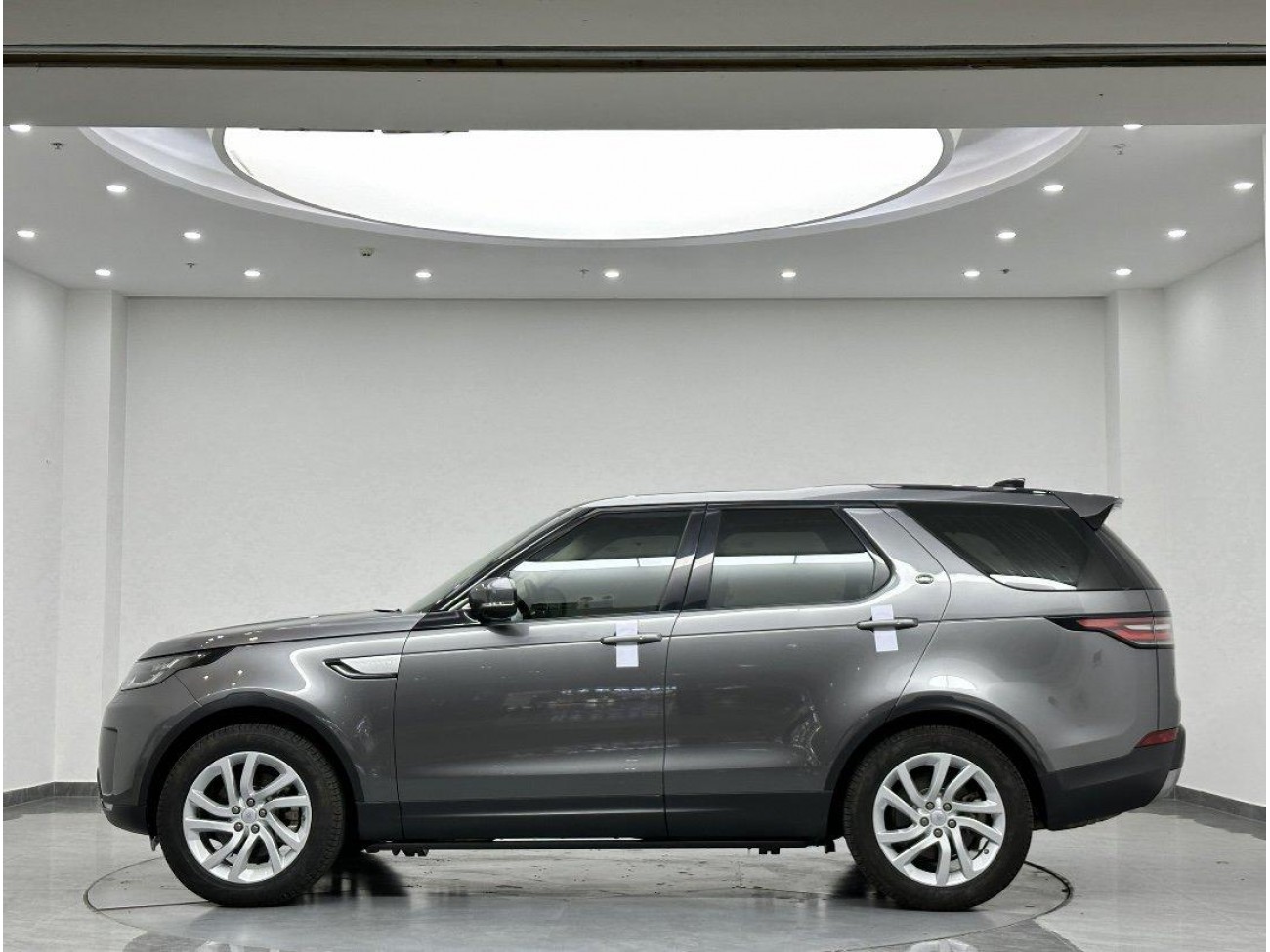 Land Rover Discovery 2018