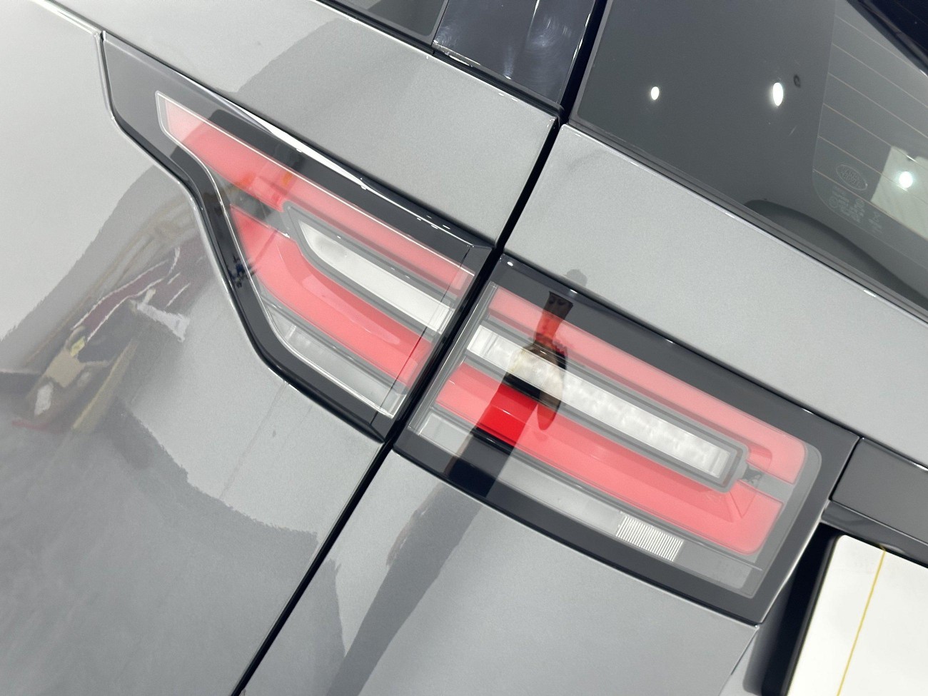 Land Rover Discovery 2018