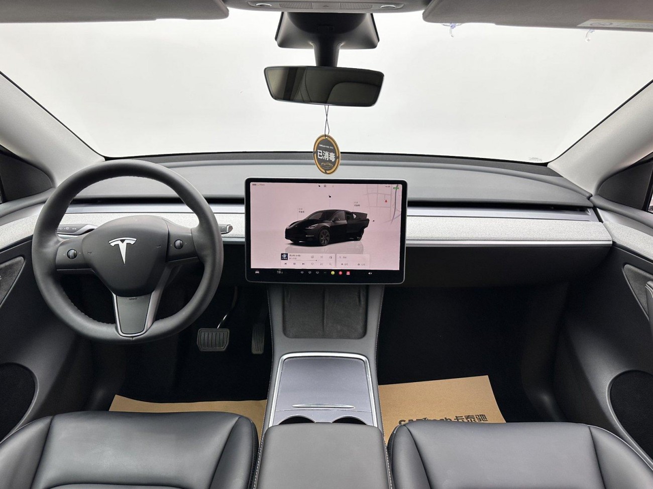 Tesla Model Y 2023
