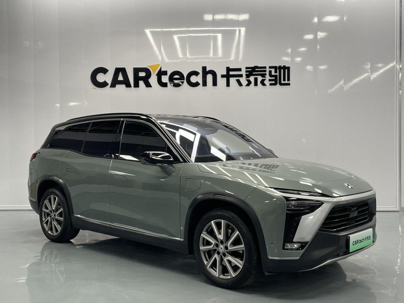 NIO ES8 2022