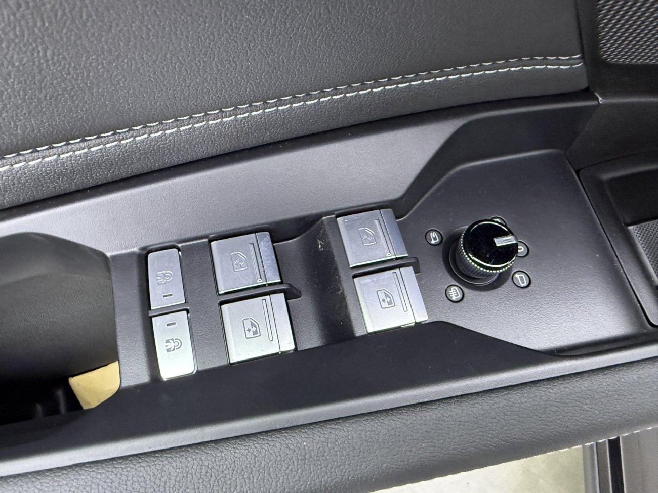Audi Q5 e-tron 2025