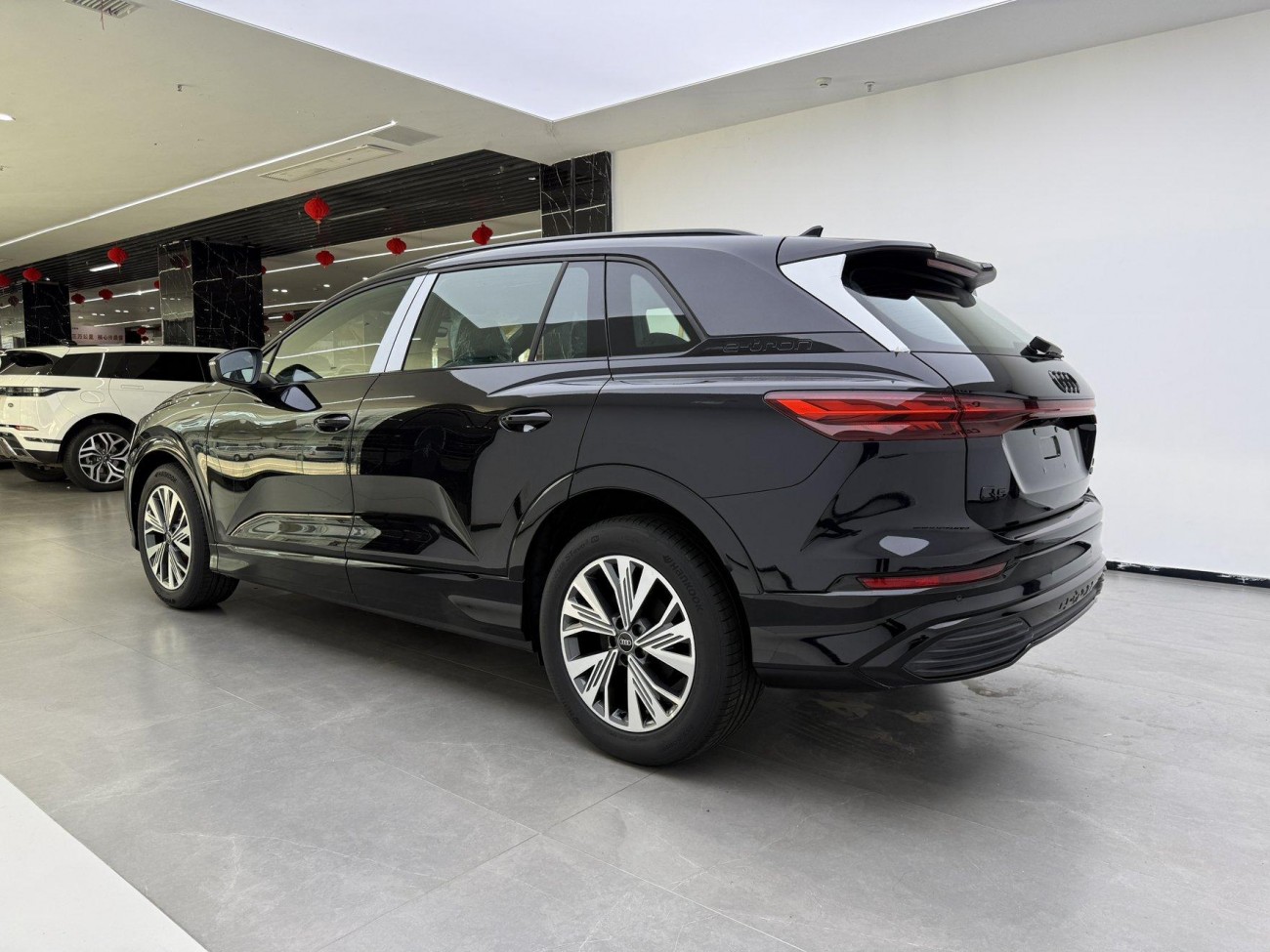 Audi Q5 e-tron 2025